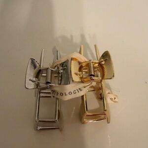 NEW NEVER USED, Anthropologie Gold and Silver E shaped Mi Mod Metal hair clips